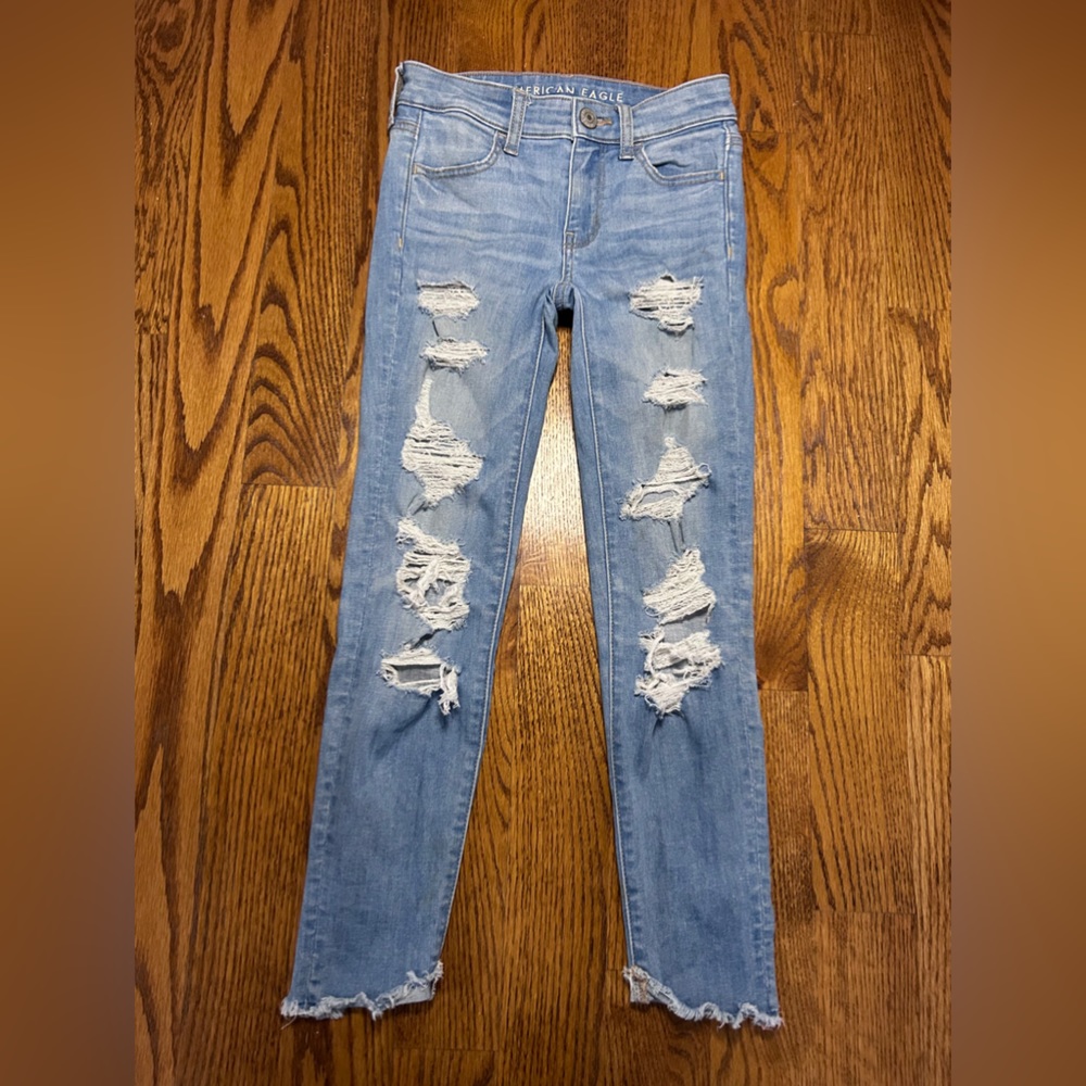 AE light wash ripped jeans / spring + summer jeans / denim, extra stretchy jeans